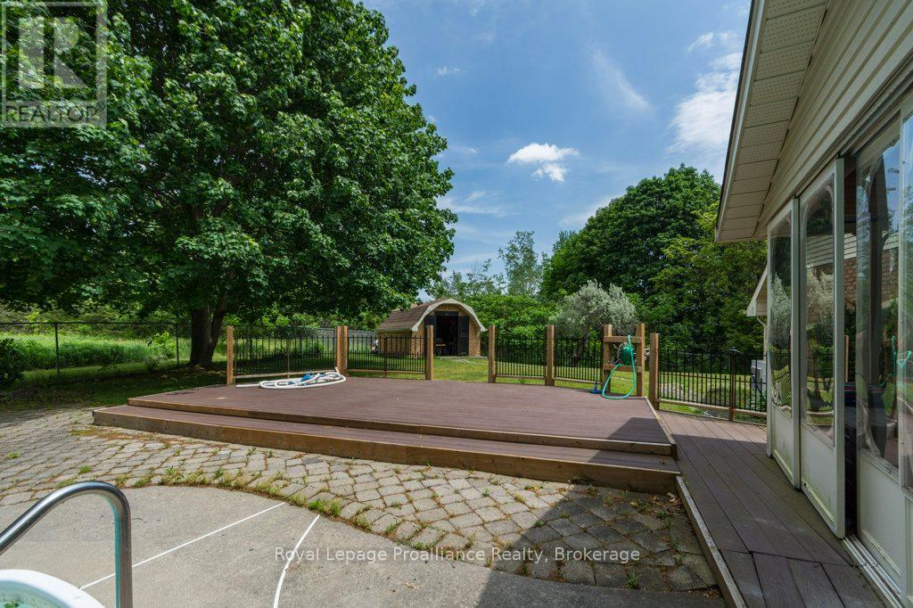 218 LOCK ROAD - 37