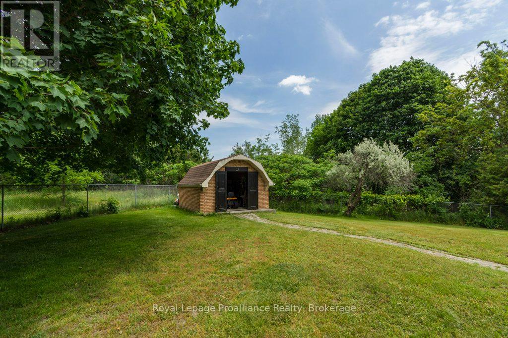 218 LOCK ROAD - 38