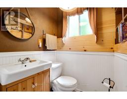 655 Farren Lake #12a Lane, Tay Valley, ON K0H2B0 Photo 31
