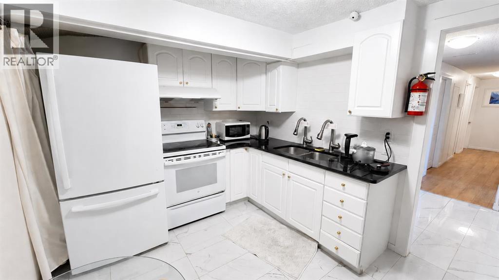 5806 Dalgleish Road NW - 24
