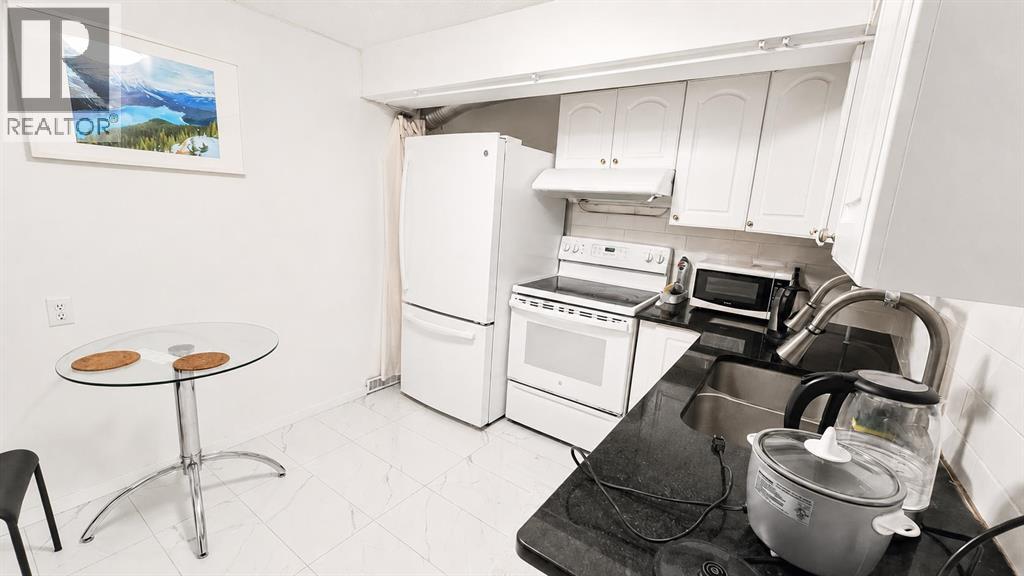 5806 Dalgleish Road NW - 23