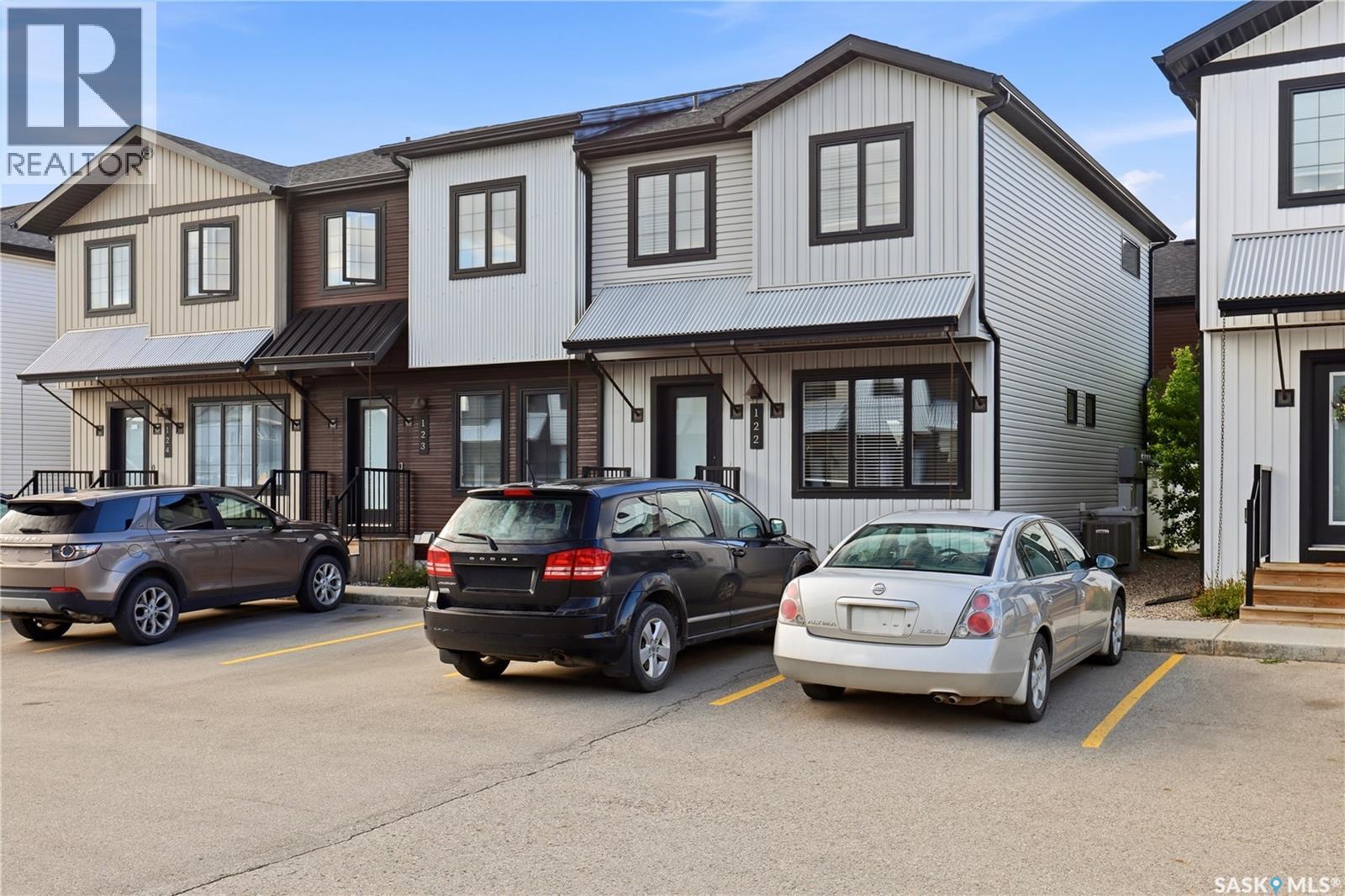 #122 2715 Narcisse DRIVE - 1