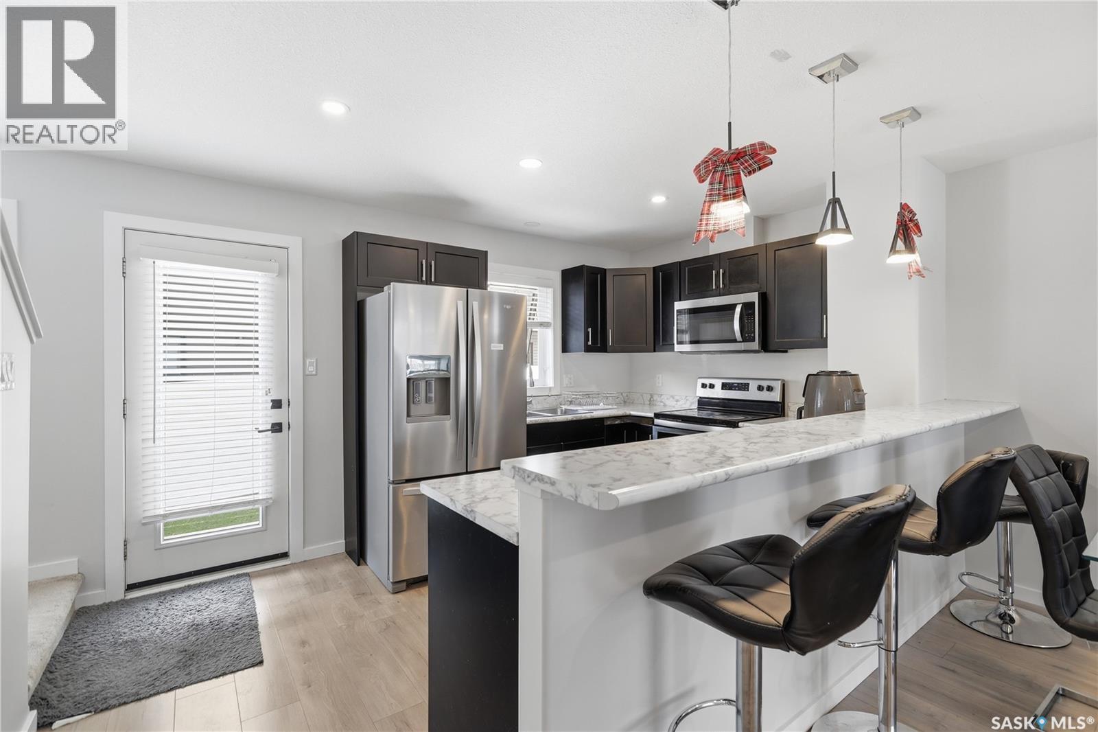 #122 2715 Narcisse DRIVE - 11