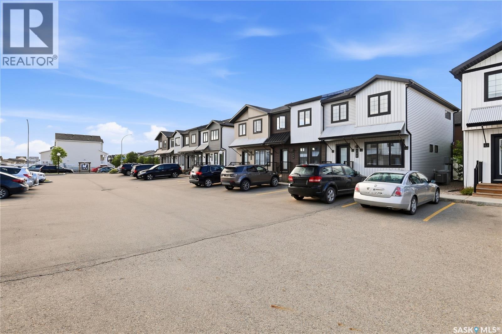 #122 2715 Narcisse DRIVE - 3