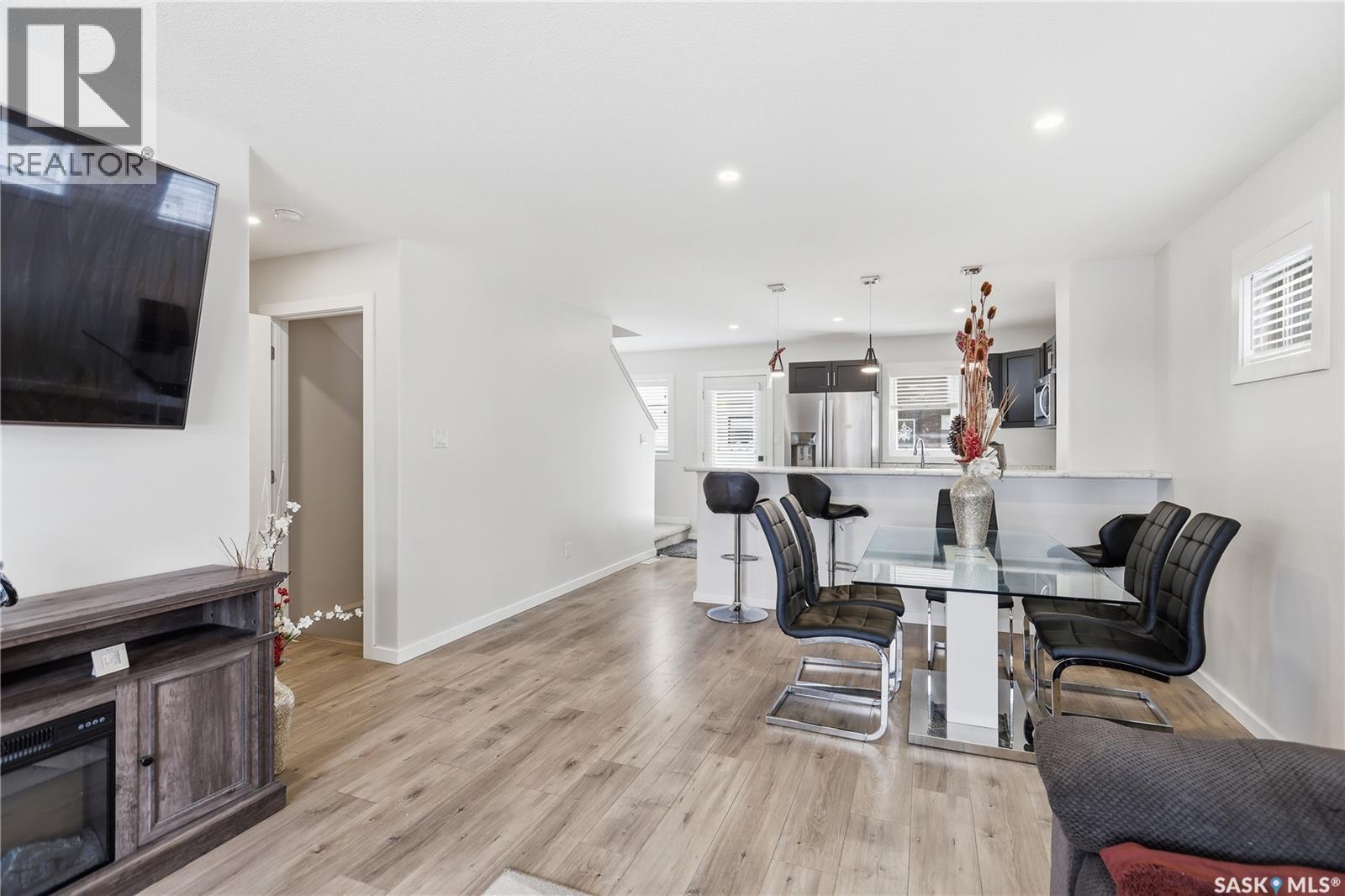 #122 2715 Narcisse DRIVE - 8
