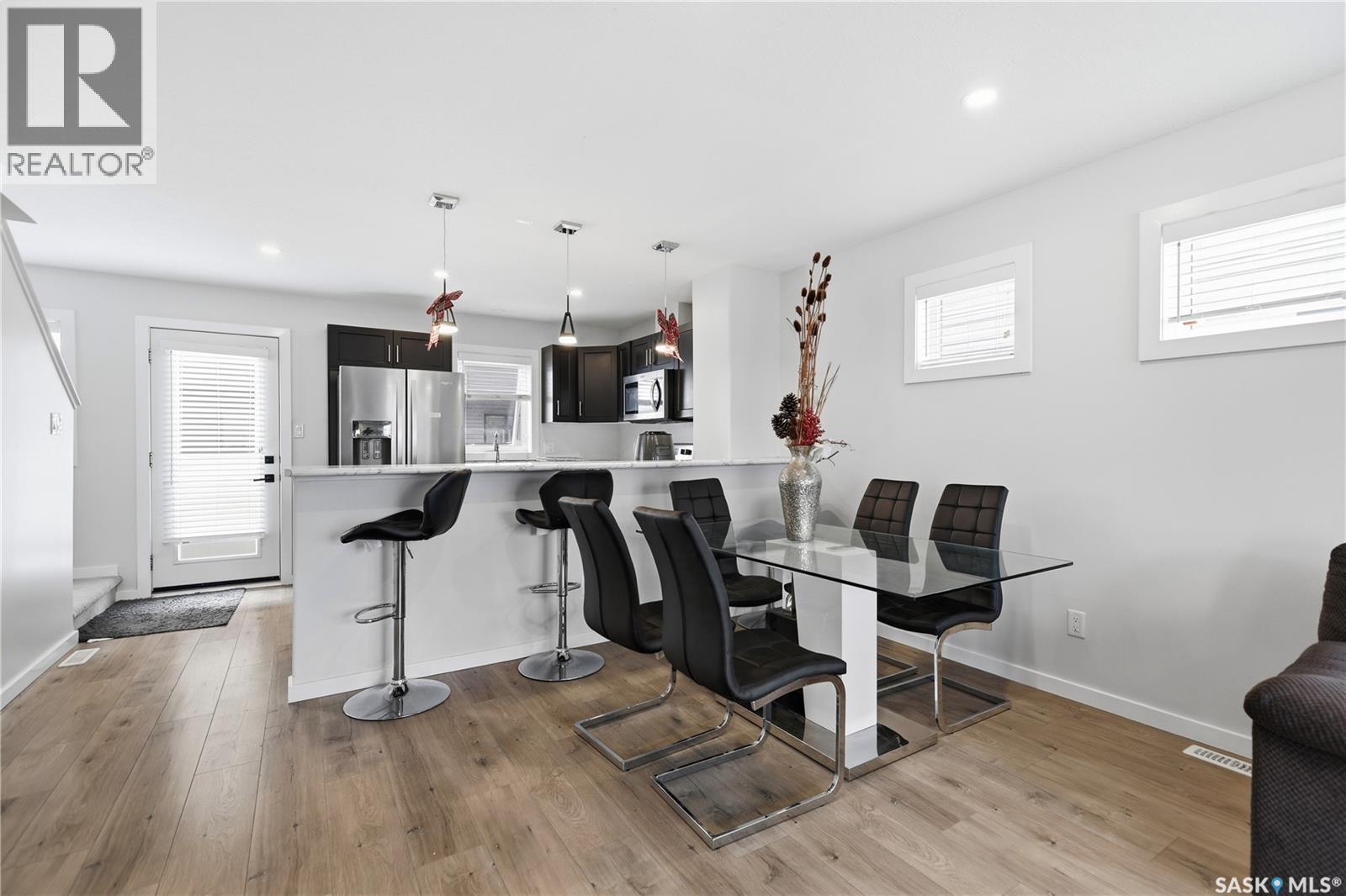 #122 2715 Narcisse DRIVE - 9
