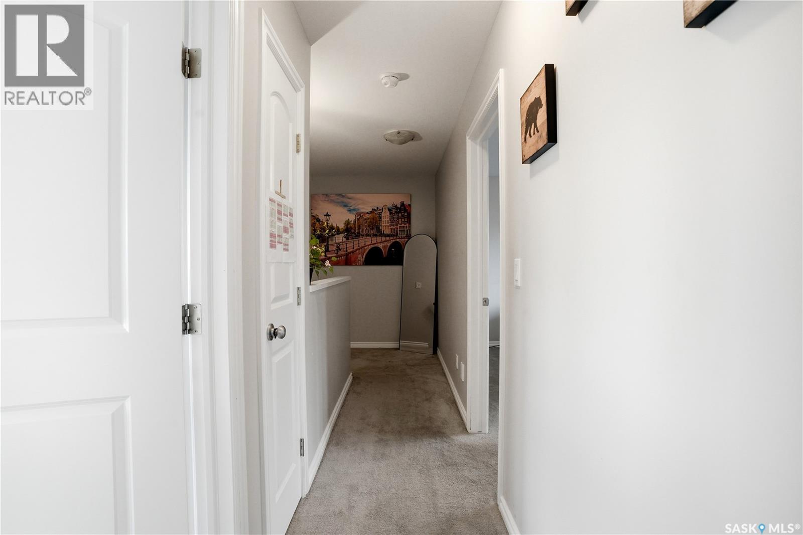 302 Dickson CRESCENT - 19