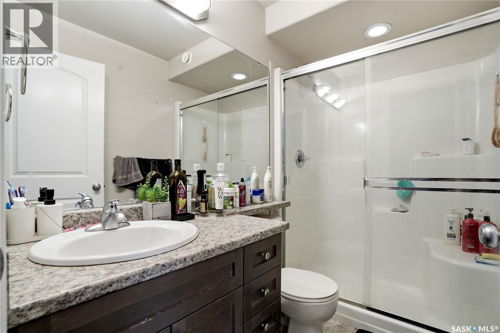 302 Dickson CRESCENT - 22