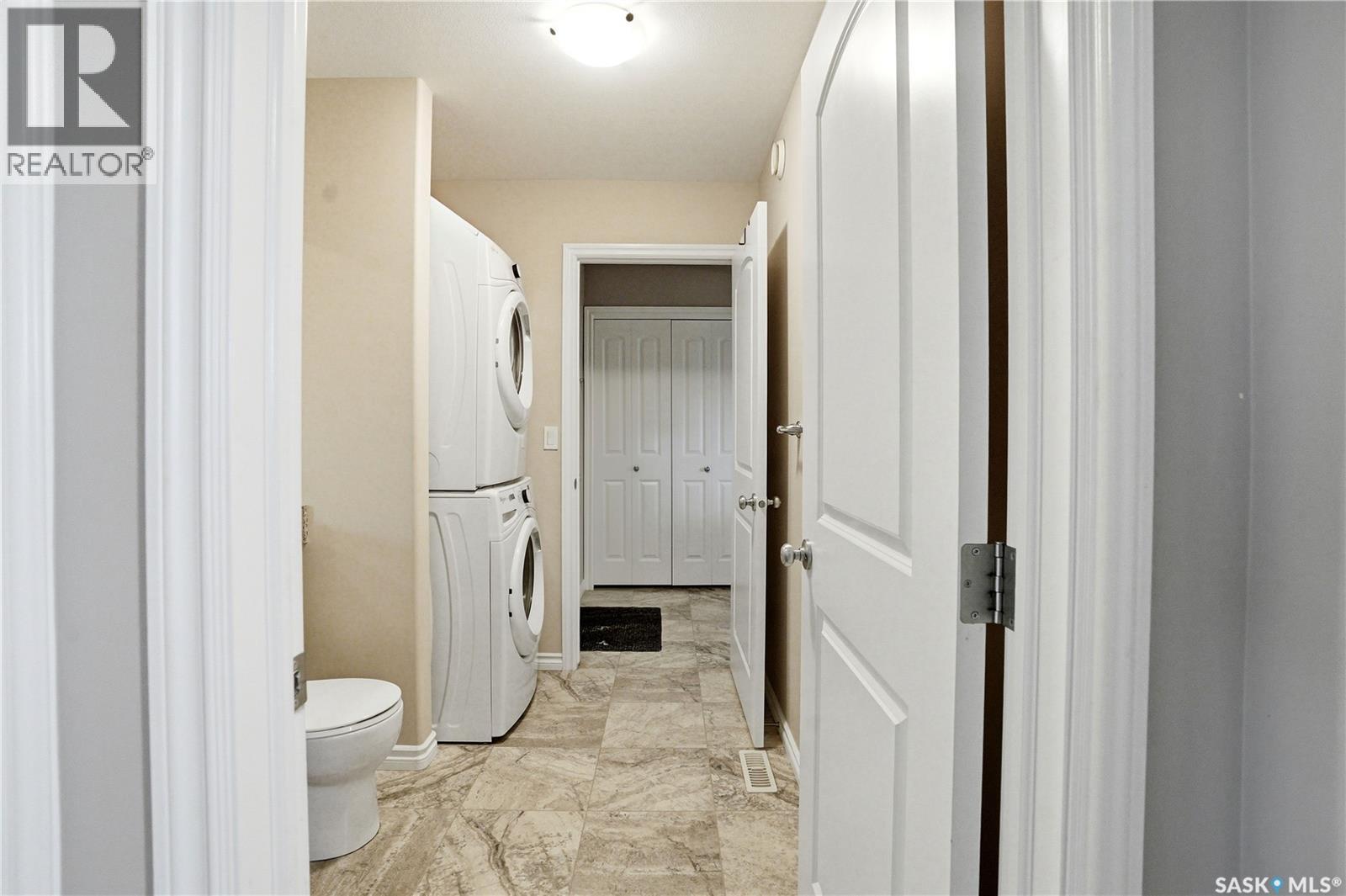 302 Dickson CRESCENT - 25