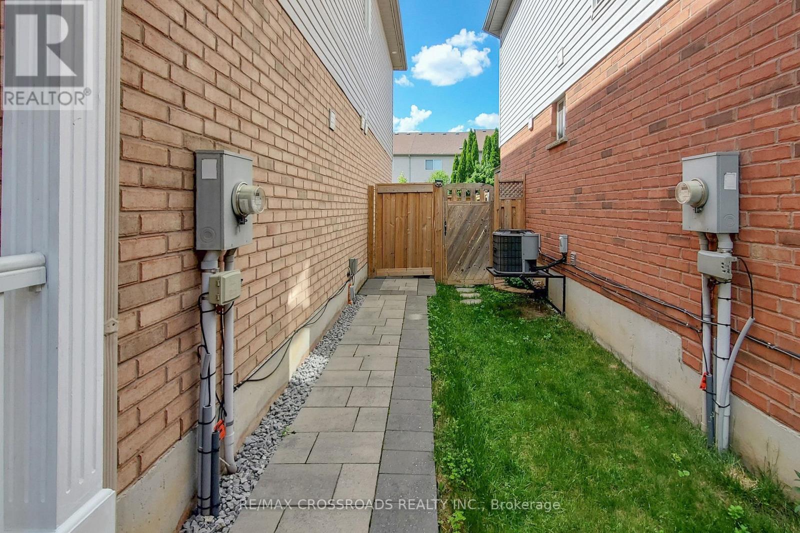 72 TELEGRAPH DRIVE - 48