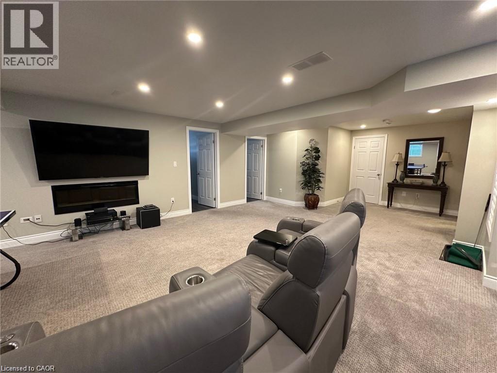 64 ENGLISH Crescent - 24
