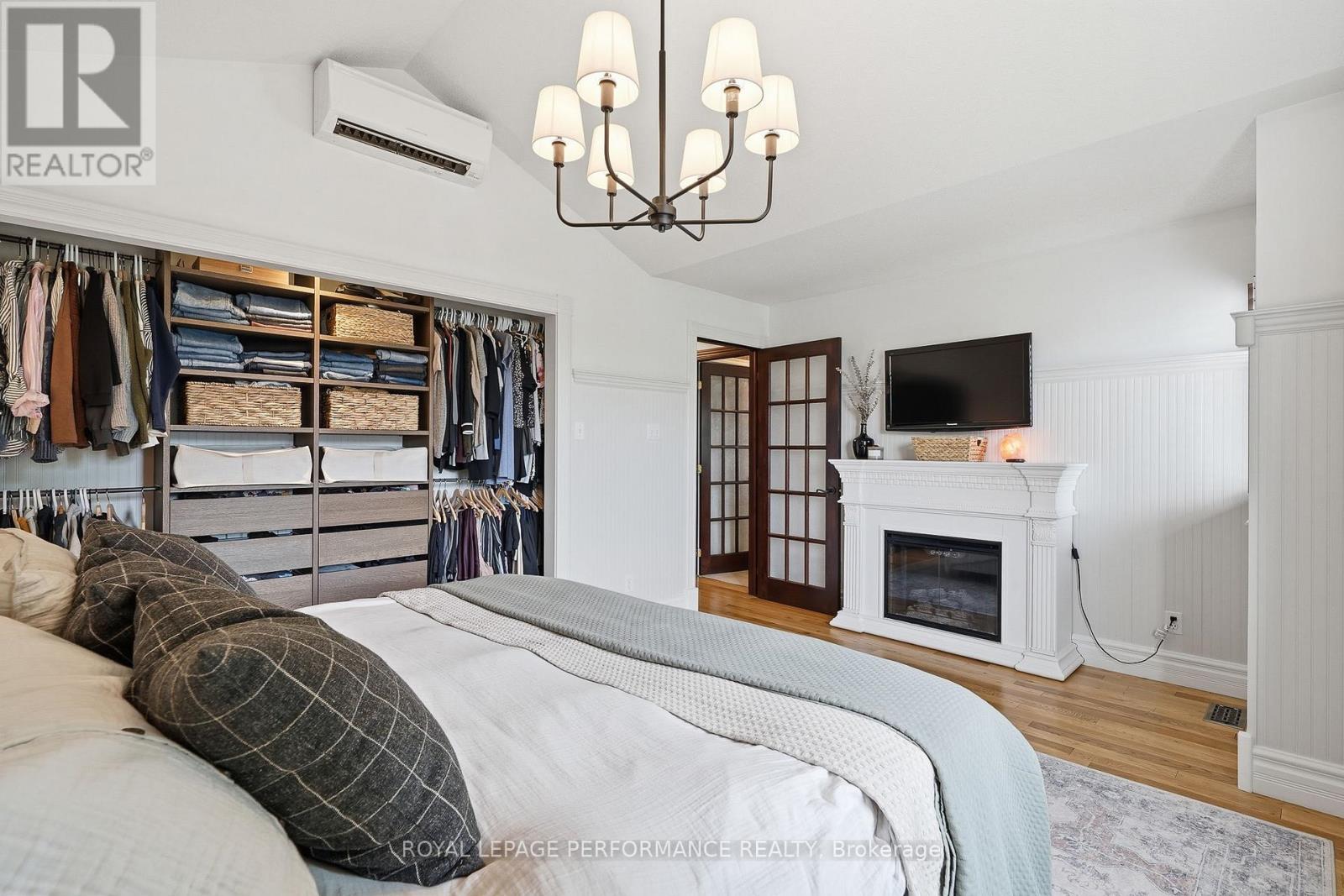 905 ROYAL AVENUE - 20