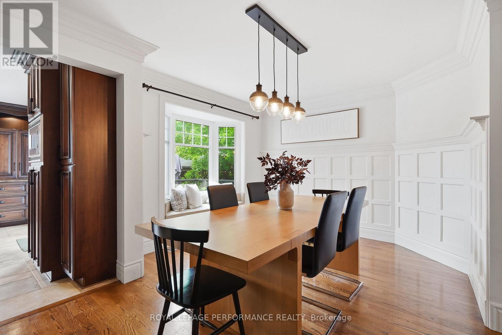 905 ROYAL AVENUE - 14