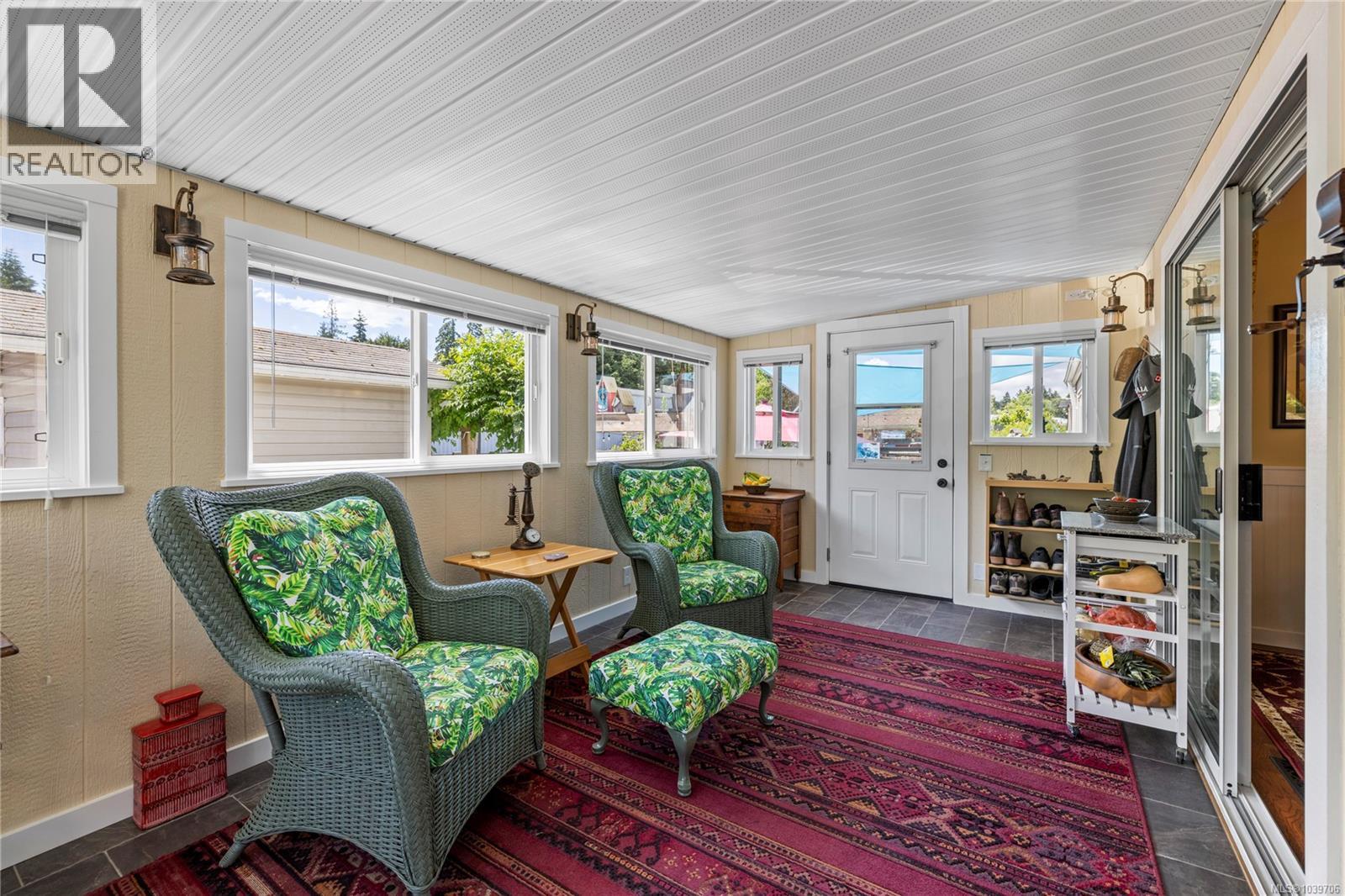 #2 1572 Seabird Rd - 24