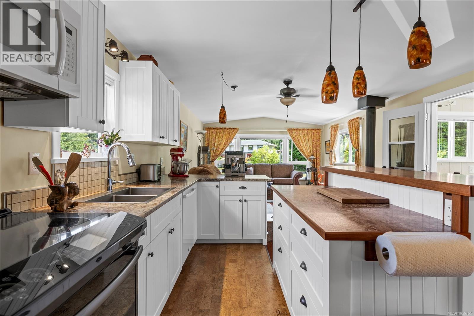 #2 1572 Seabird Rd - 9