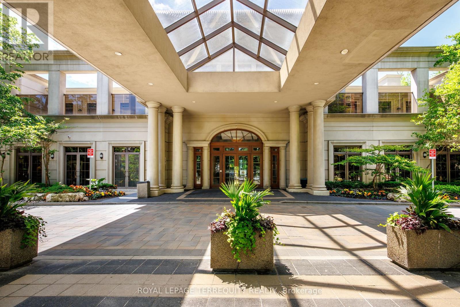 #GPH19 80 HARRISON GARDEN BOULEVARD - 3