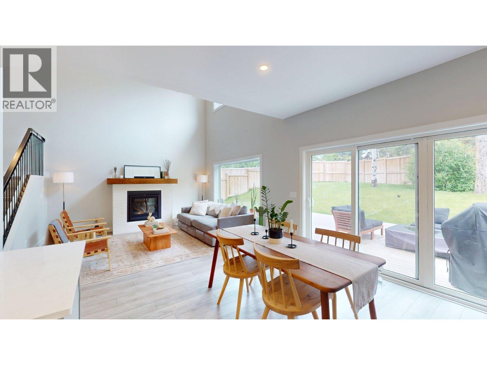 1307 Cherrywood Boulevard, Sparwood