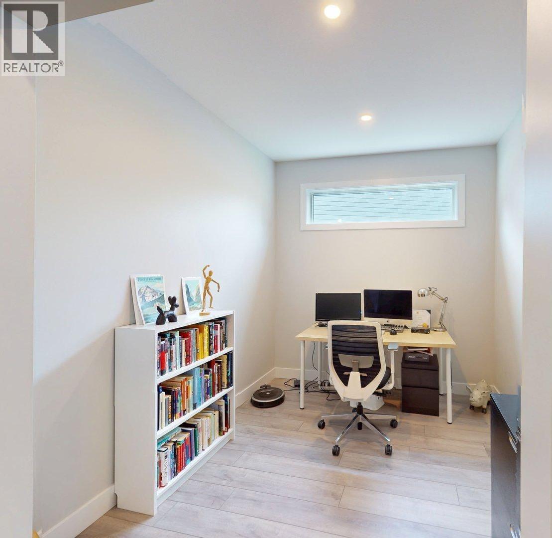 1307 Cherrywood Boulevard, Sparwood
