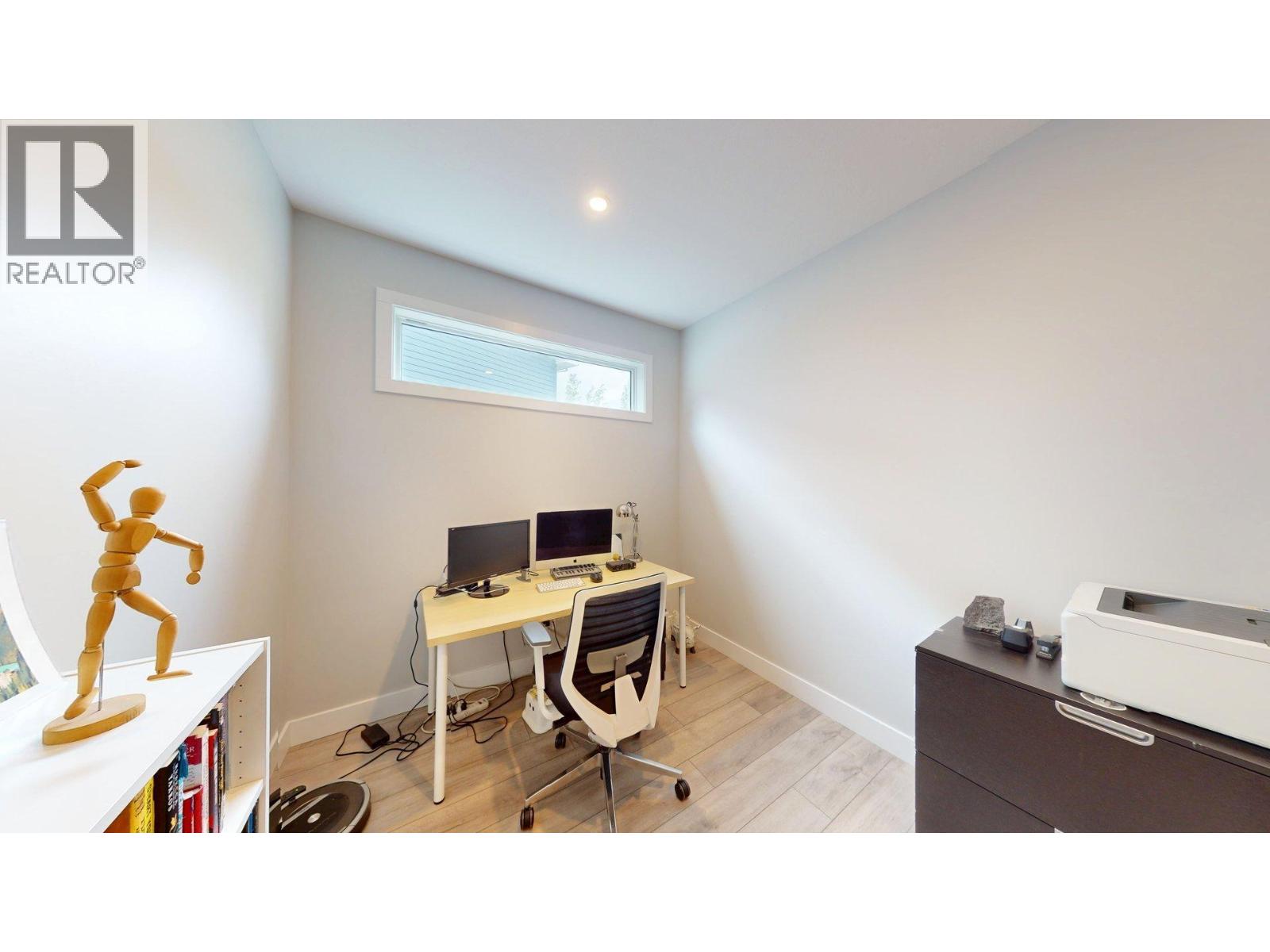 1307 Cherrywood Boulevard, Sparwood