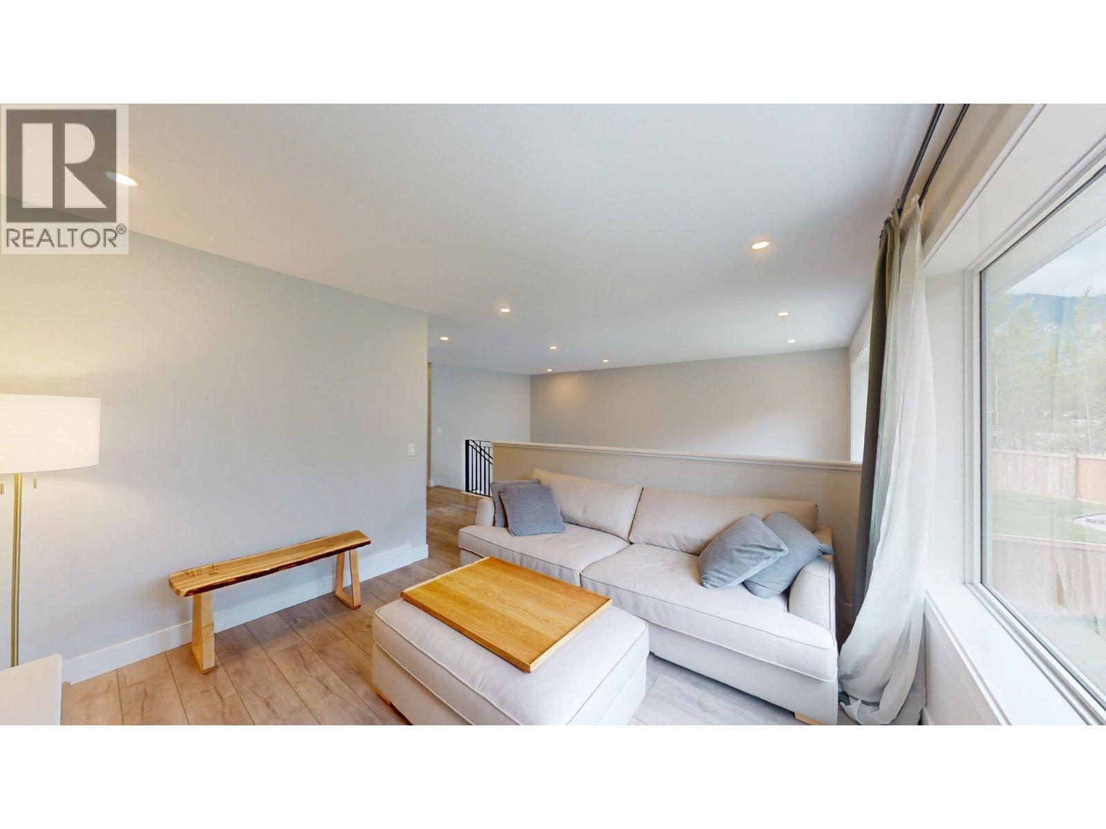 1307 Cherrywood Boulevard, Sparwood
