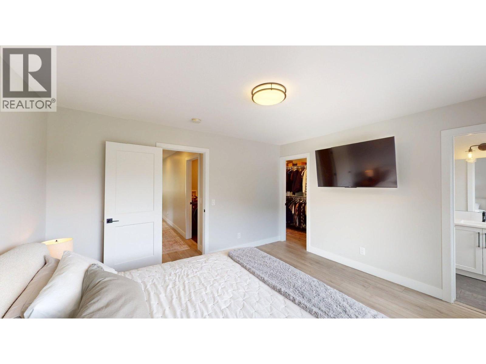 1307 Cherrywood Boulevard, Sparwood