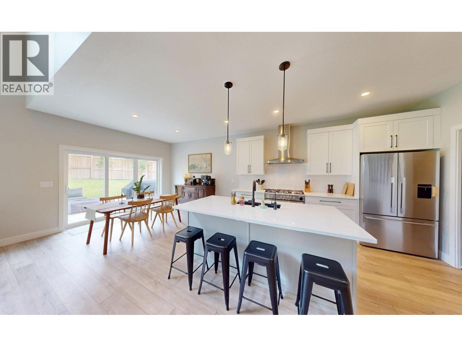 1307 Cherrywood Boulevard, Sparwood