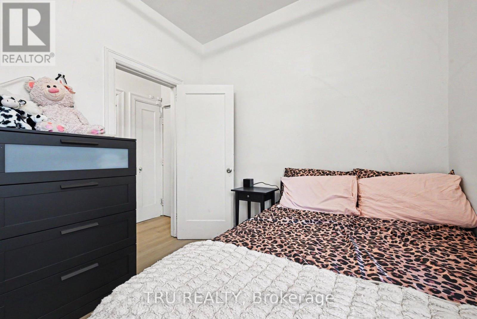 351 FRIEL STREET - 16