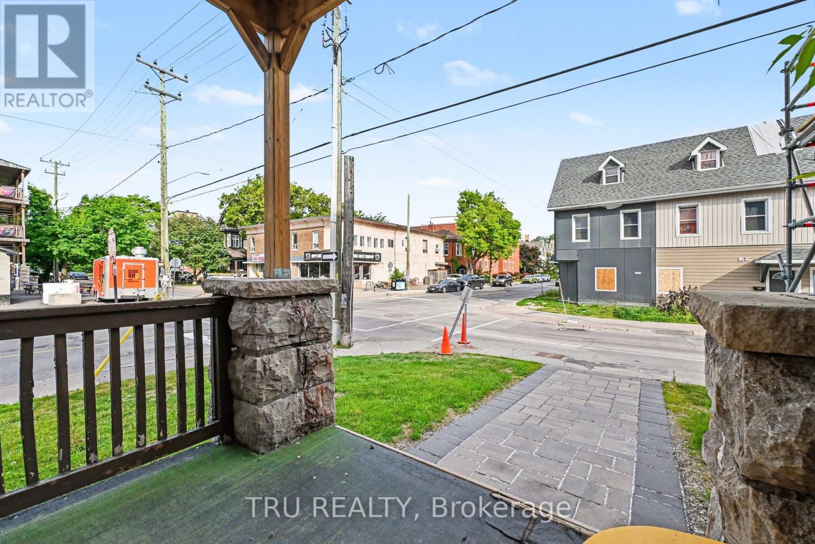351 FRIEL STREET - 20