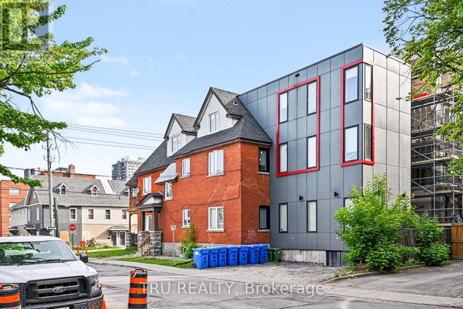 351 FRIEL STREET - 3