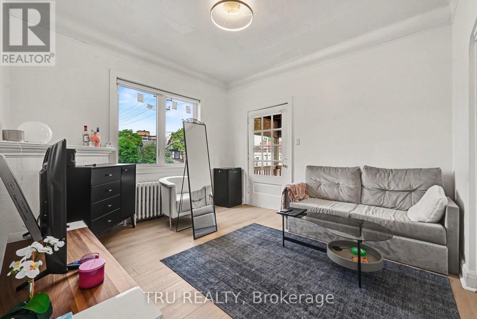 351 FRIEL STREET - 4