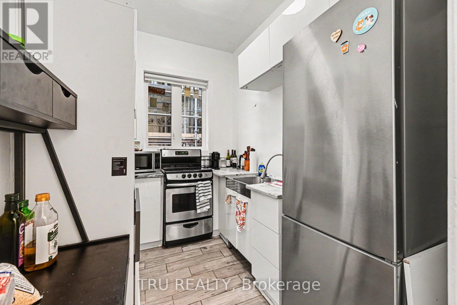 351 FRIEL STREET - 8