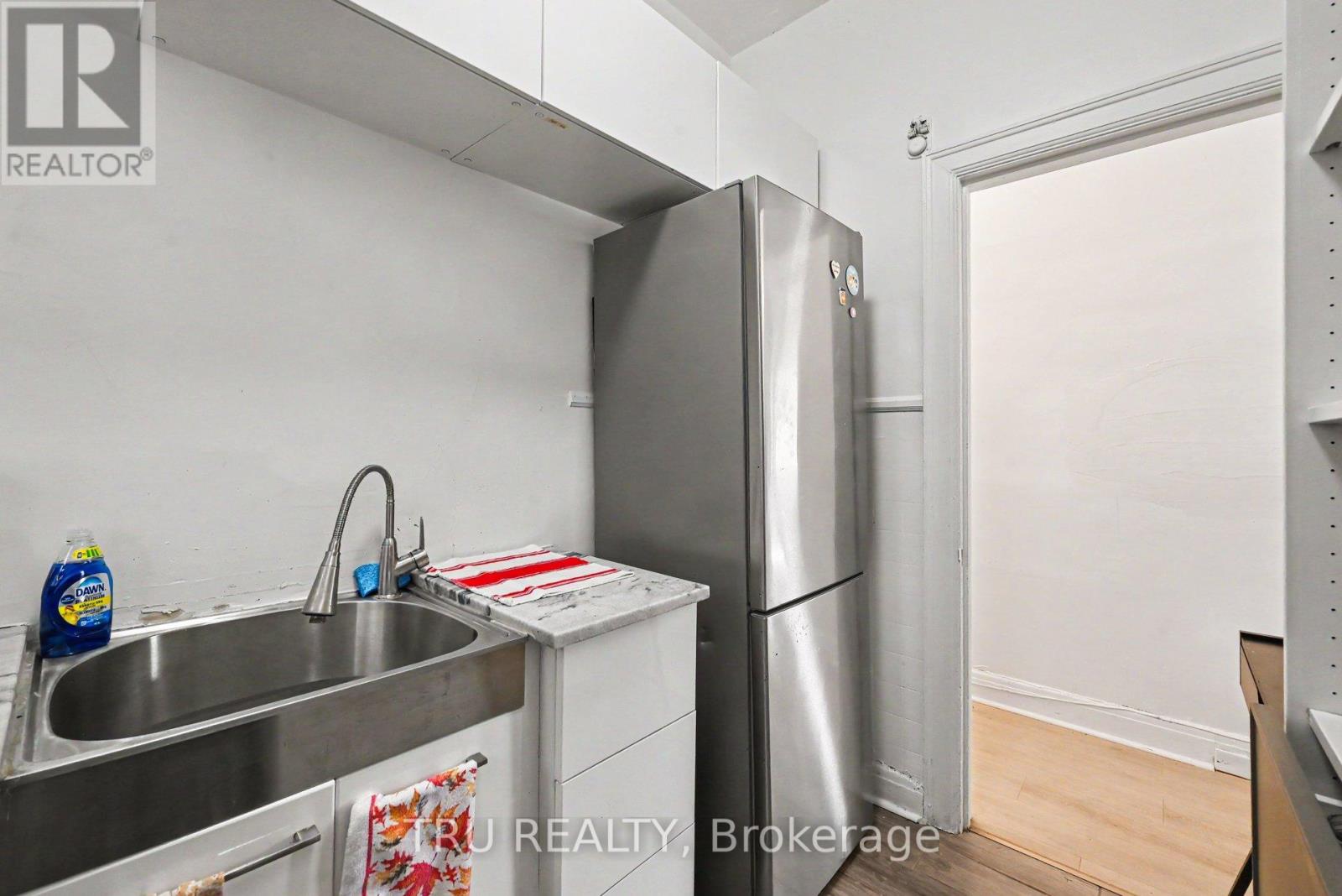 351 FRIEL STREET - 9