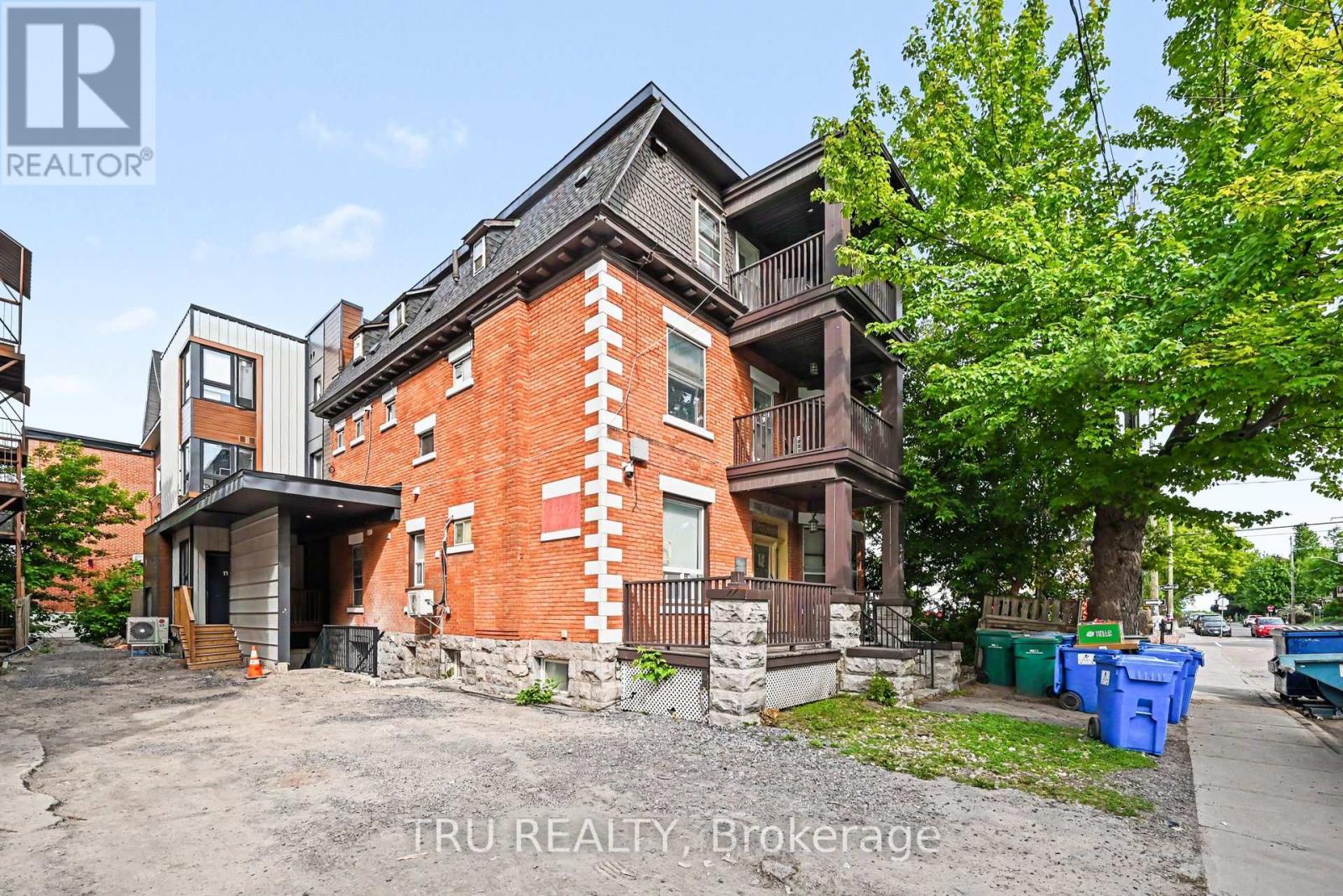 360 FRIEL STREET - 1