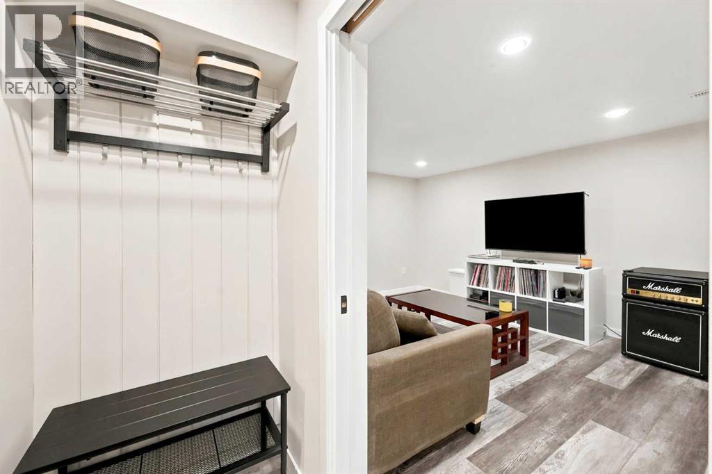 4410 40A Avenue — photo 33