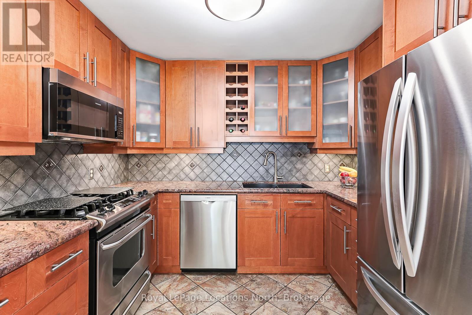 43 GEORGIAN MANOR DRIVE - 26