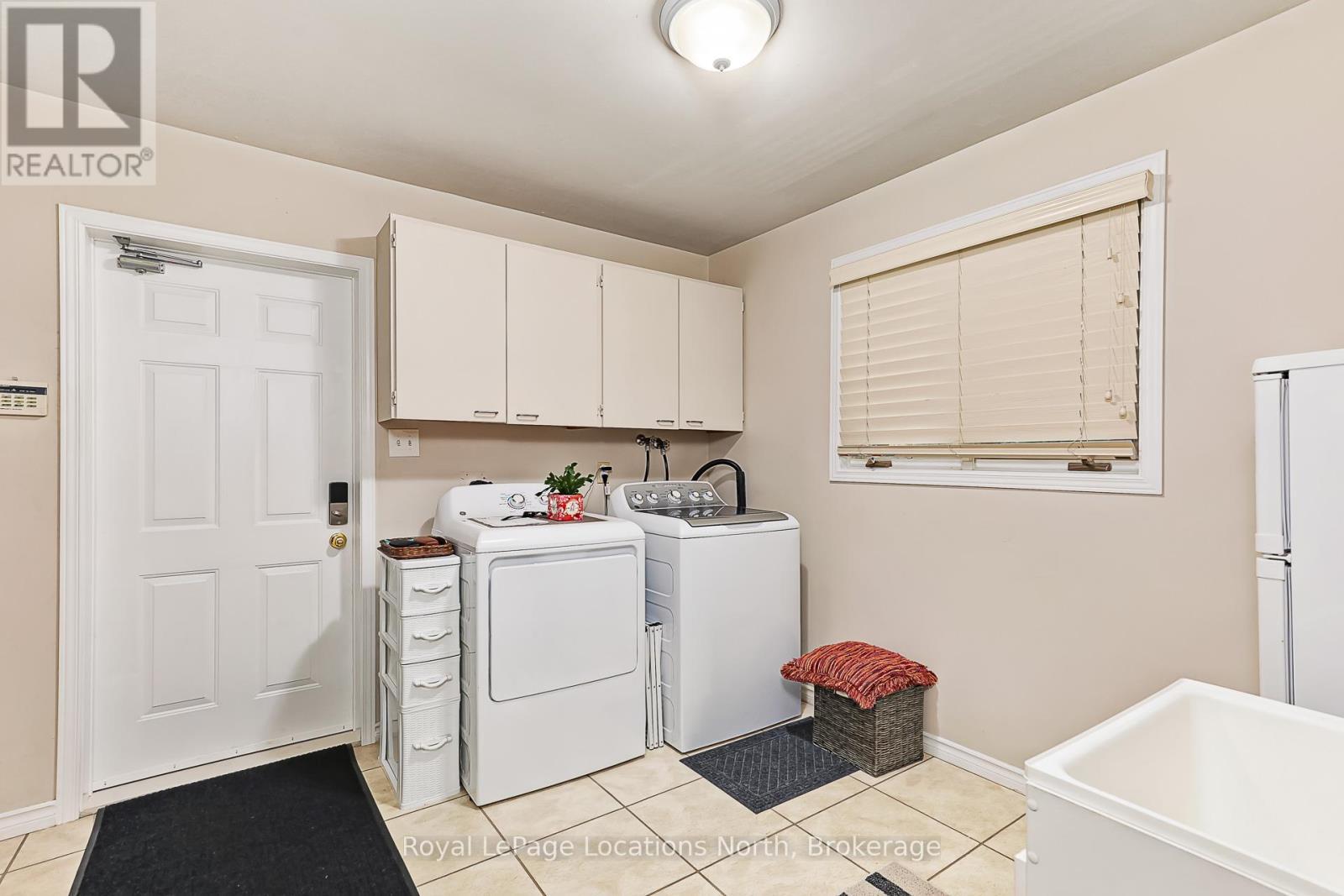 43 GEORGIAN MANOR DRIVE - 34