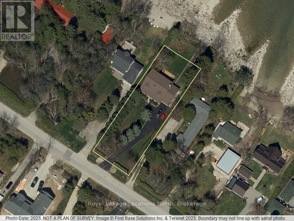 43 GEORGIAN MANOR DRIVE - 43