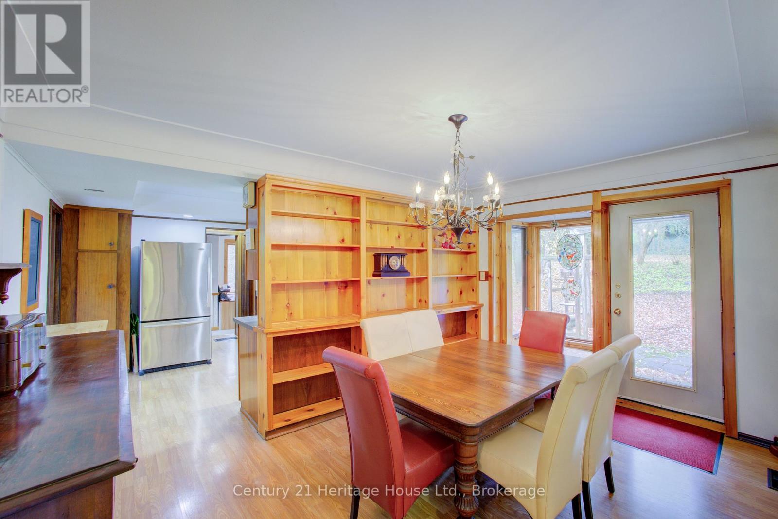 252 DURHAM ROAD W - 17