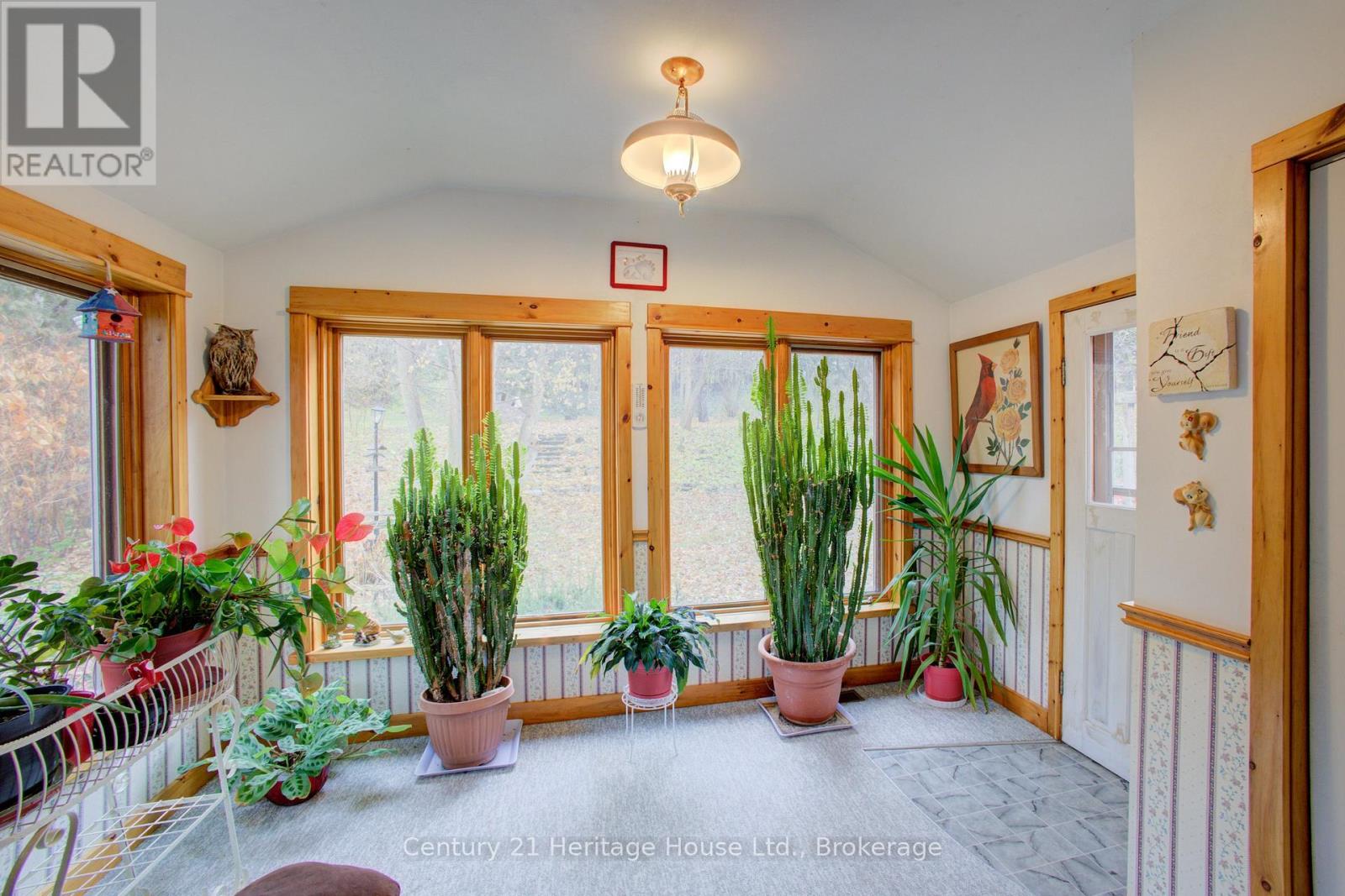 252 DURHAM ROAD W - 26