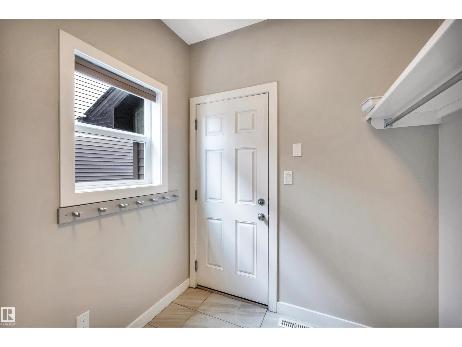 1461 WATT DR SW - 18