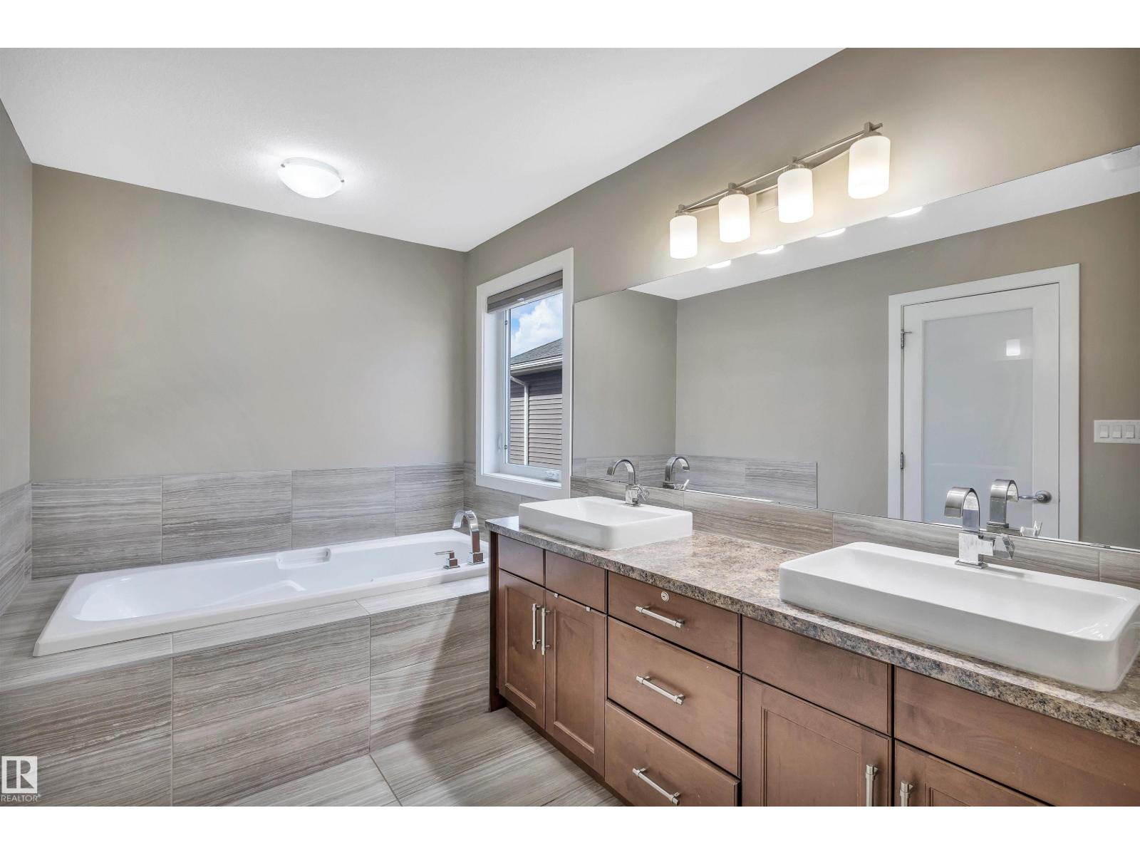 1461 WATT DR SW - 28