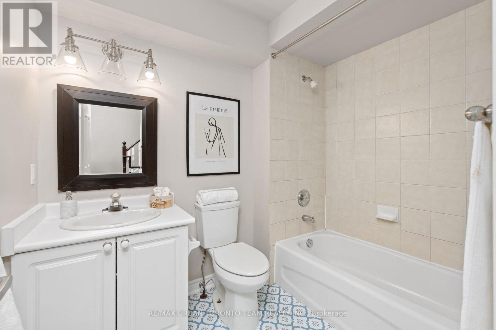 12 OLD PRIMROSE LANE - 13