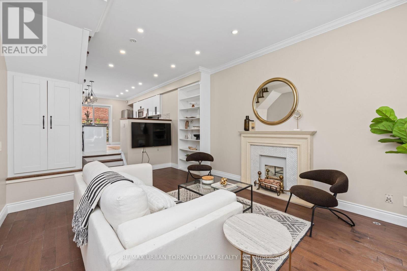 12 OLD PRIMROSE LANE - 2