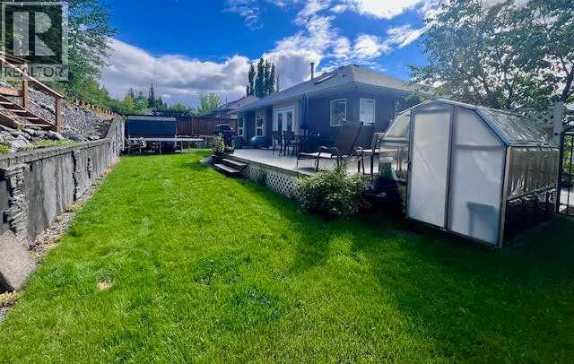 129 HUISMAN Crescent — photo 26