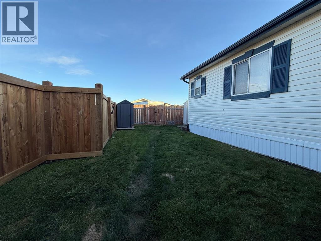 9005 90 Avenue — photo 26