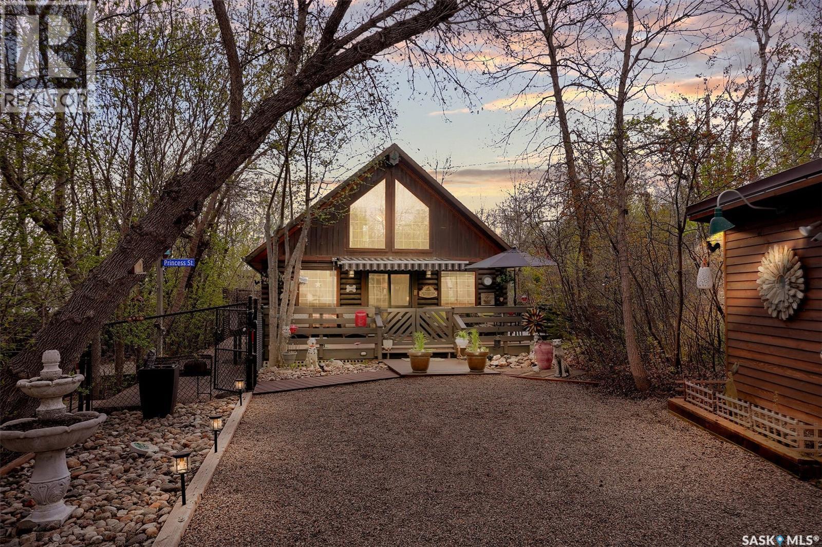 109 Shaw DRIVE - 1