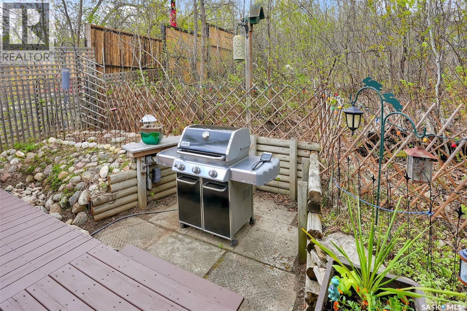 109 Shaw DRIVE - 30