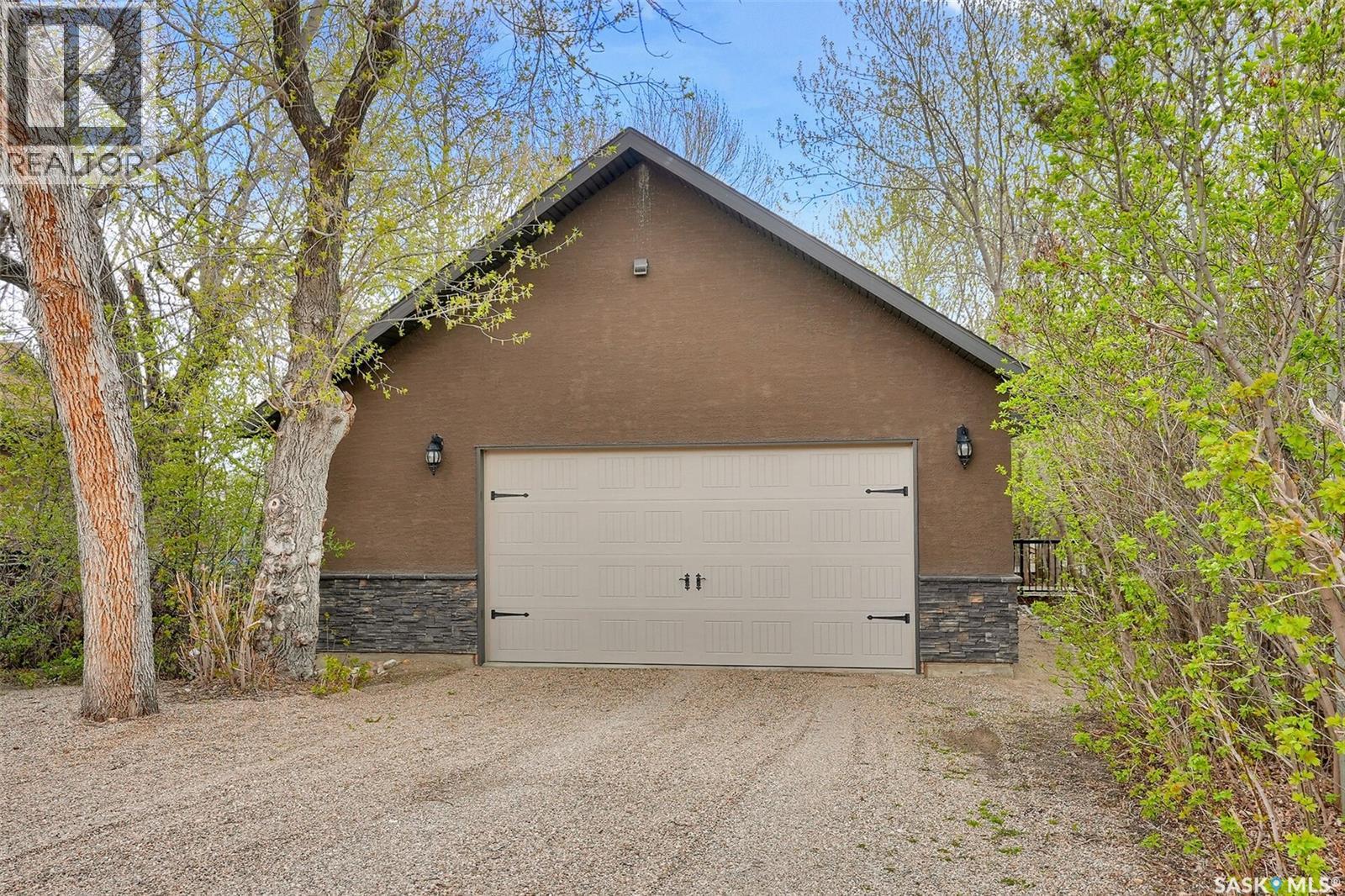 109 Shaw DRIVE - 34