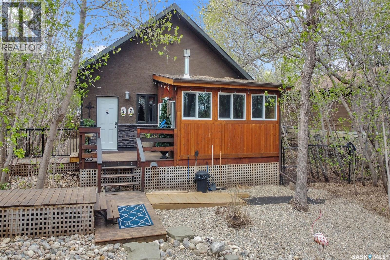 109 Shaw DRIVE - 52