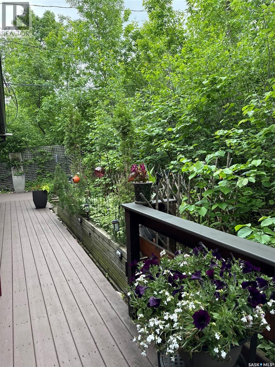 109 Shaw DRIVE - 64